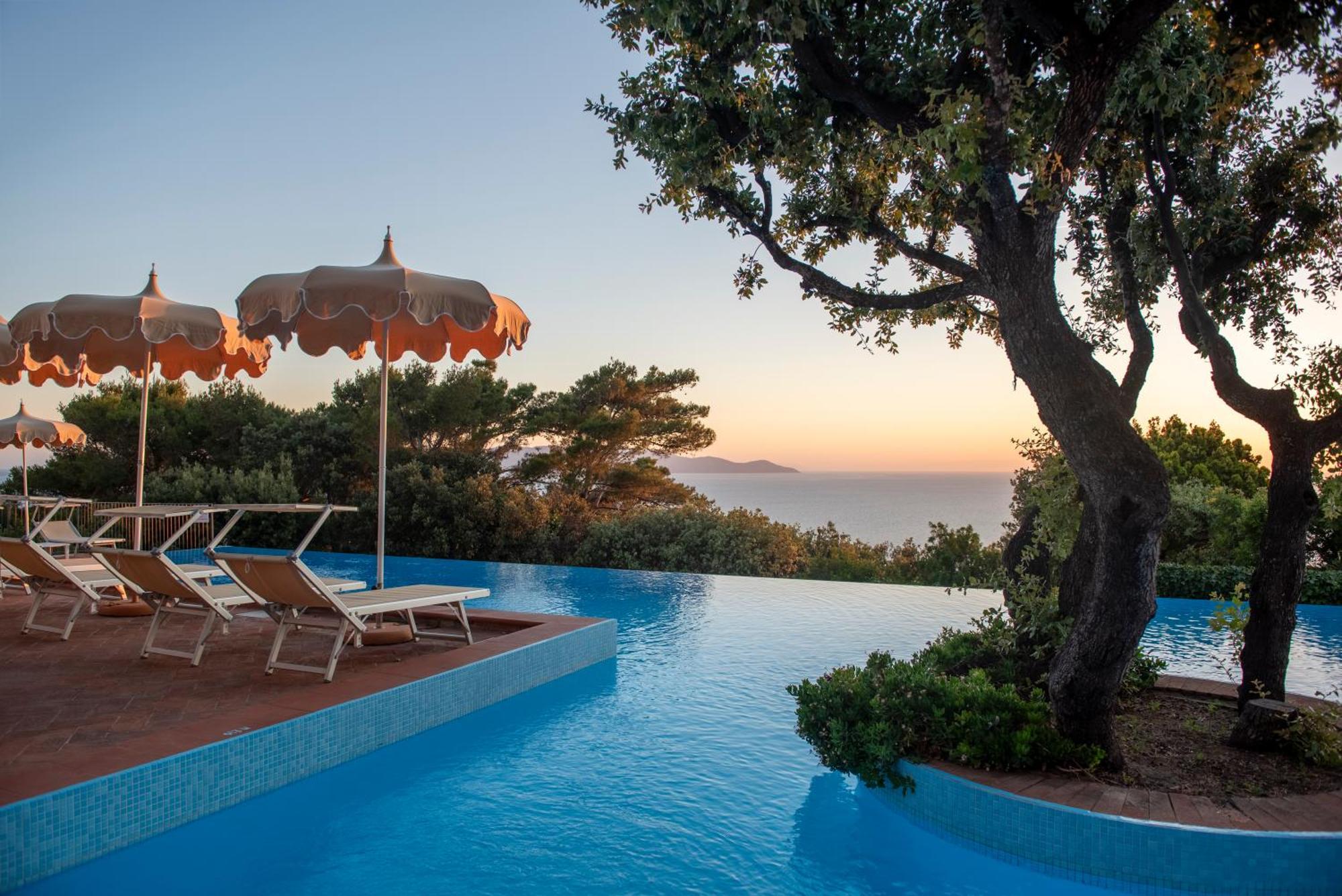 Boutique Hotel Torre Di Cala Piccola Porto Santo Stefano  Exterior foto