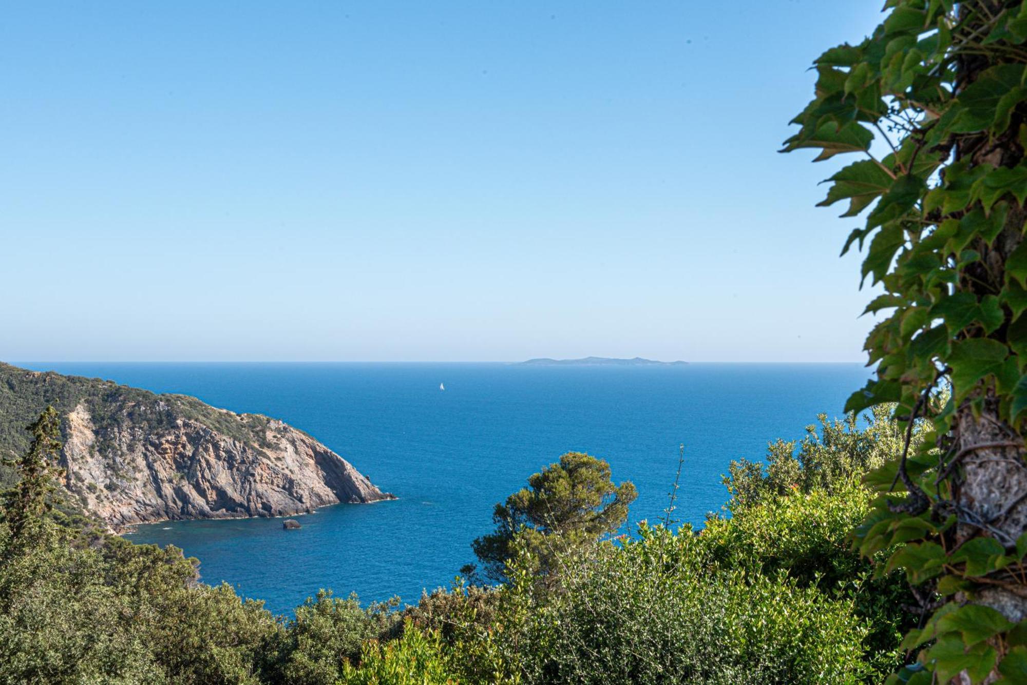 Boutique Hotel Torre Di Cala Piccola Porto Santo Stefano  Exterior foto
